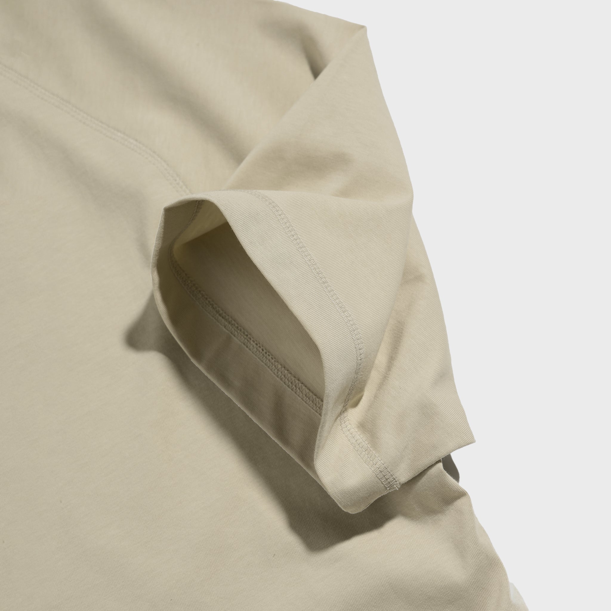 𝐒𝐨𝐥𝐢𝐝 𝐫𝐚𝐠𝐥𝐚𝐧 Beige