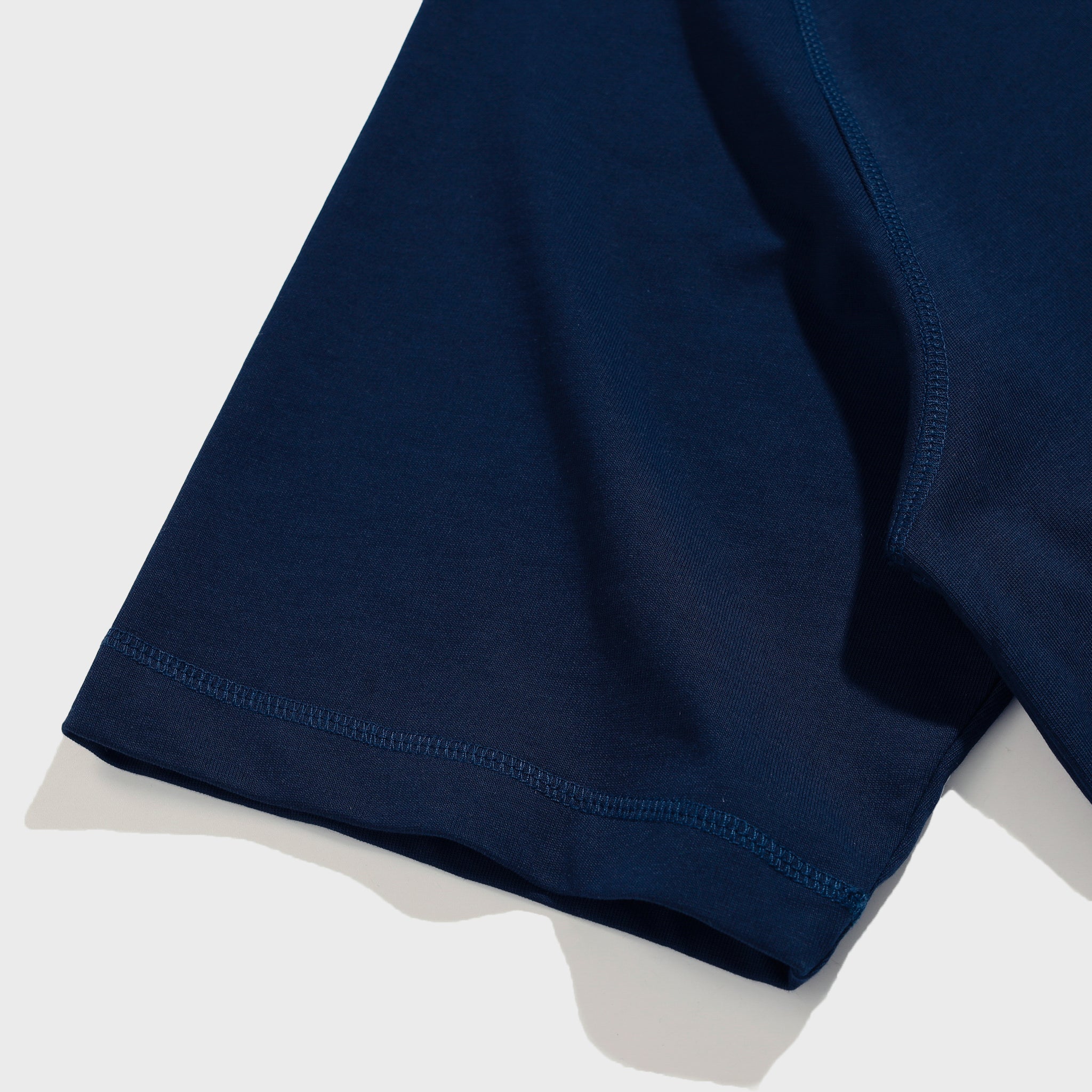 𝐂𝐫𝐞𝐚𝐭𝐞 𝐌𝐨𝐦𝐞𝐧𝐭 𝐫𝐚𝐠𝐥𝐚𝐧 Midnight Navy