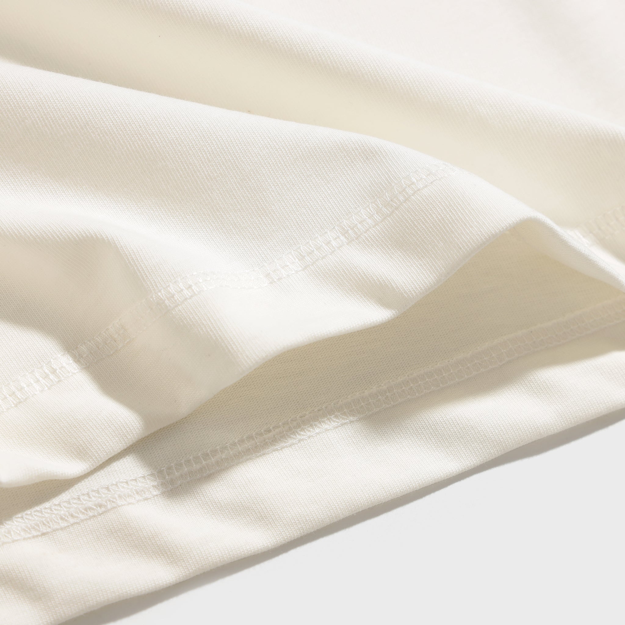 𝐓𝐡𝐞 𝐆𝐨𝐨𝐝 𝐎𝐥𝐝 𝐃𝐚𝐲𝐬 𝐫𝐚𝐠𝐥𝐚𝐧 White Cream