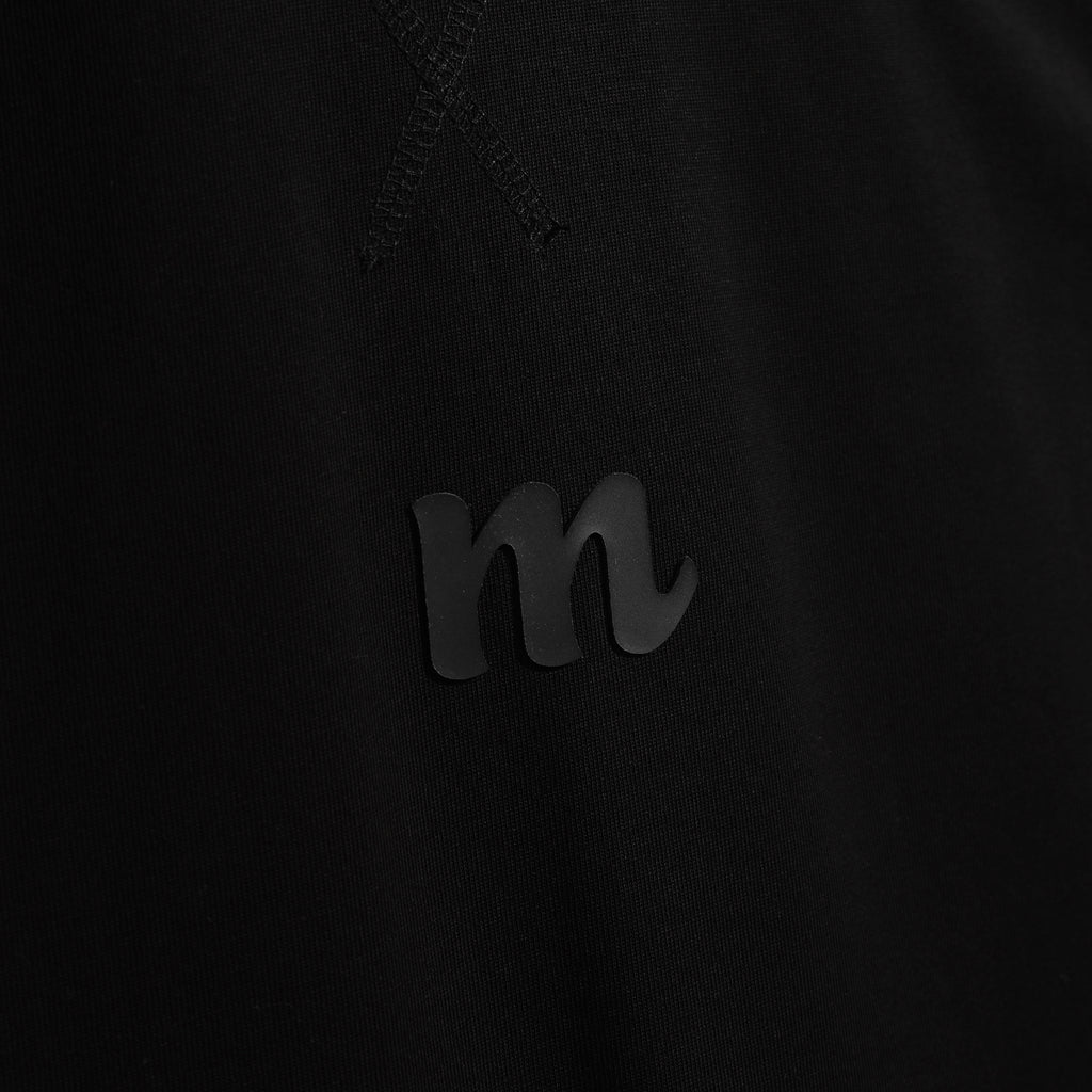𝐌𝐞𝐥𝐭𝐢𝐧𝐠 𝐒𝐡𝐨𝐫𝐭 𝐒𝐥𝐞𝐞𝐯𝐞 𝐒𝐰𝐞𝐚𝐭𝐬𝐡𝐢𝐫𝐭 Black
