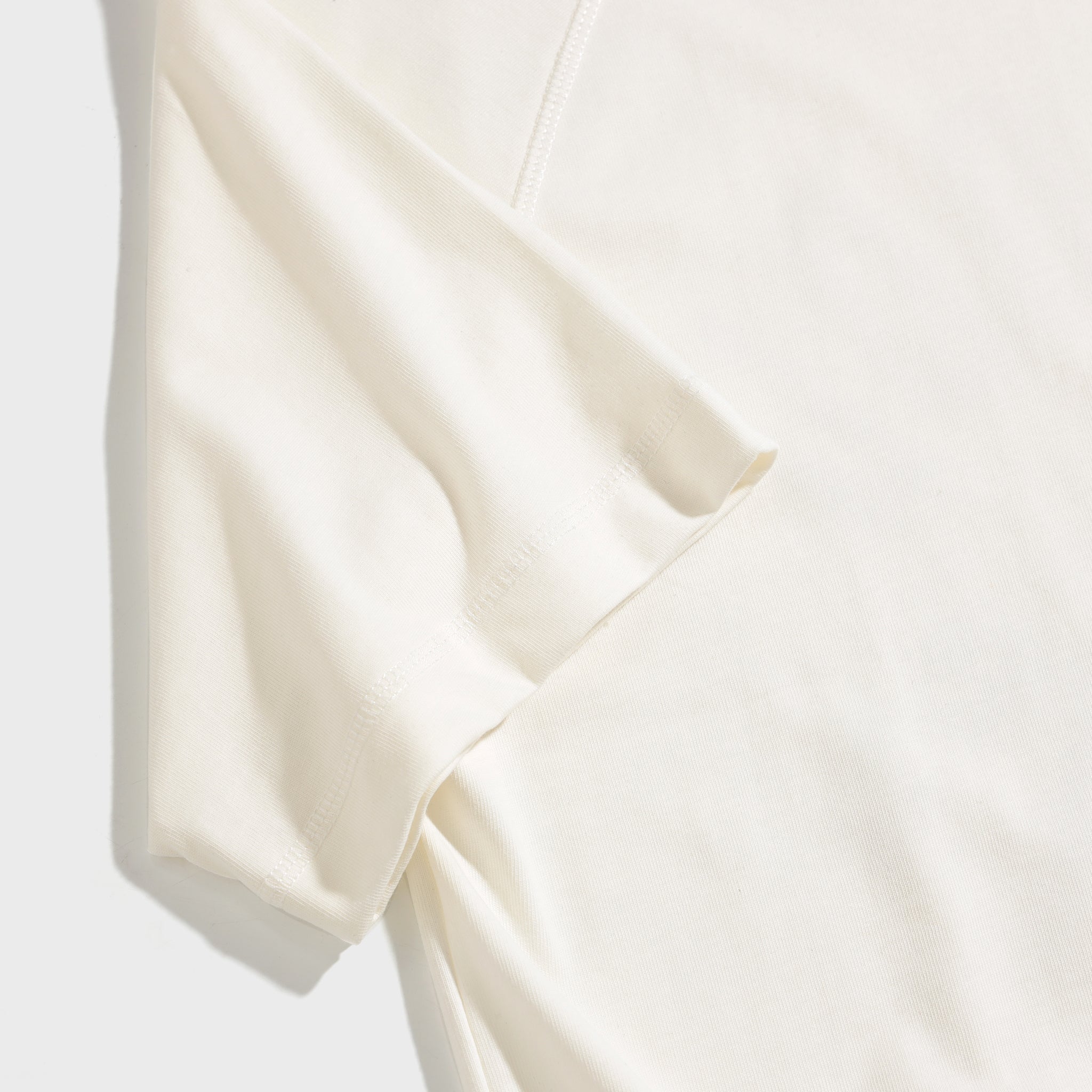 𝐓𝐡𝐞 𝐆𝐨𝐨𝐝 𝐎𝐥𝐝 𝐃𝐚𝐲𝐬 𝐫𝐚𝐠𝐥𝐚𝐧 White Cream