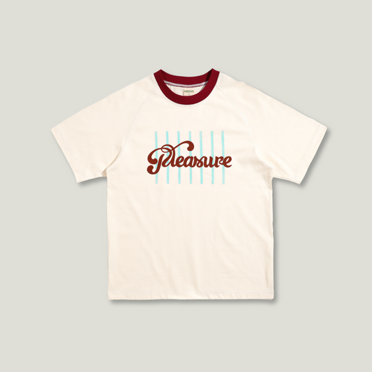𝐏𝐥𝐞𝐚𝐬𝐮𝐫𝐞 𝐫𝐚𝐠𝐥𝐚𝐧 Cream and Red