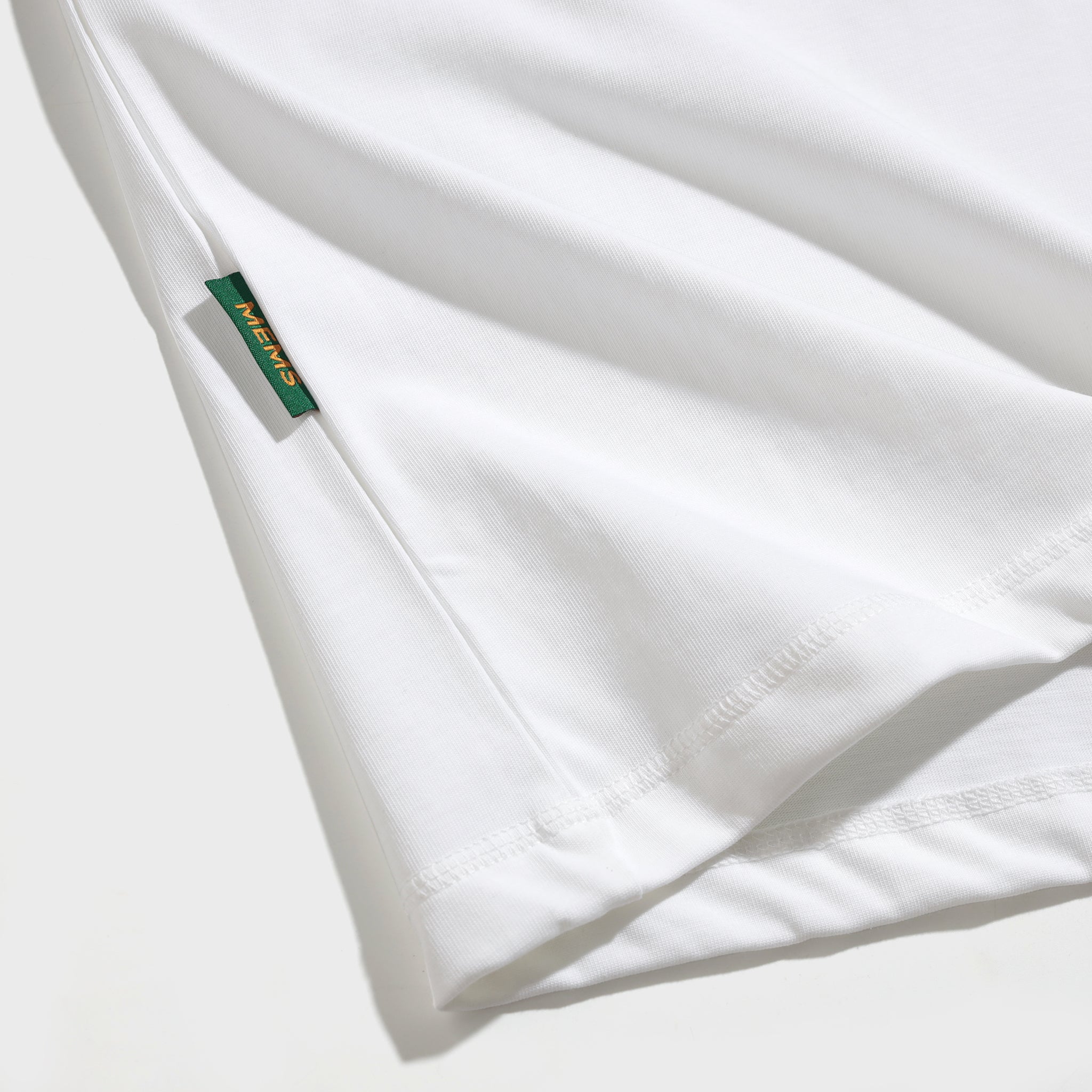 𝐒𝐨𝐥𝐢𝐝 𝐫𝐚𝐠𝐥𝐚𝐧 White