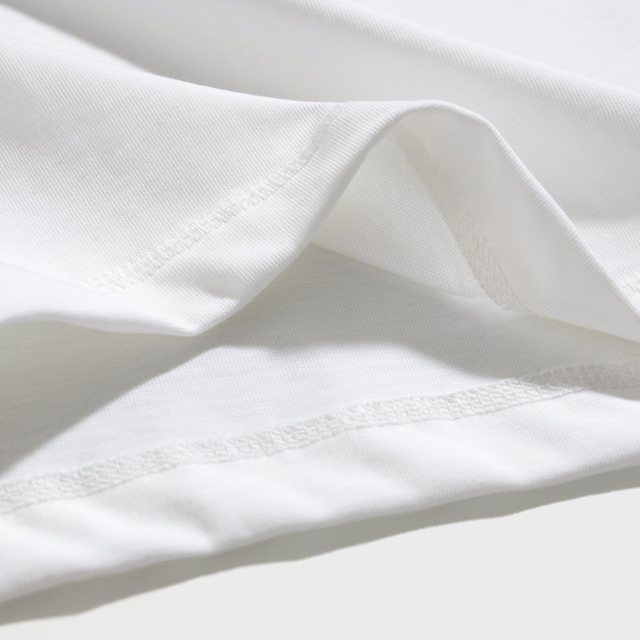 𝐒𝐨𝐥𝐢𝐝 𝐫𝐚𝐠𝐥𝐚𝐧 White
