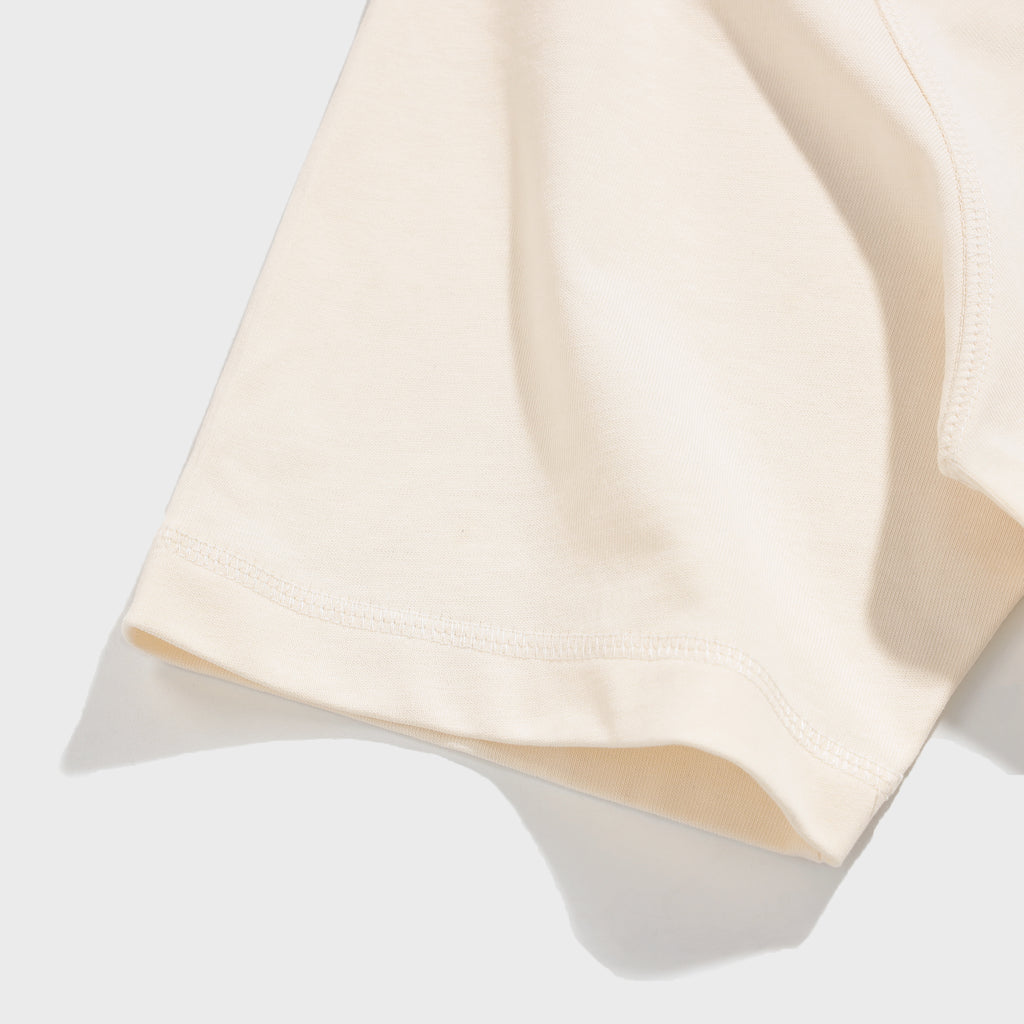 𝐏𝐥𝐞𝐚𝐬𝐮𝐫𝐞 𝐫𝐚𝐠𝐥𝐚𝐧 Cream and Red