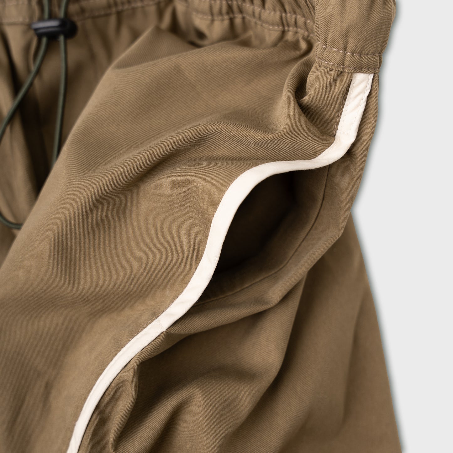 𝐑𝐞𝐦𝐚𝐤𝐞 𝐒𝐡𝐨𝐫𝐭 Olive