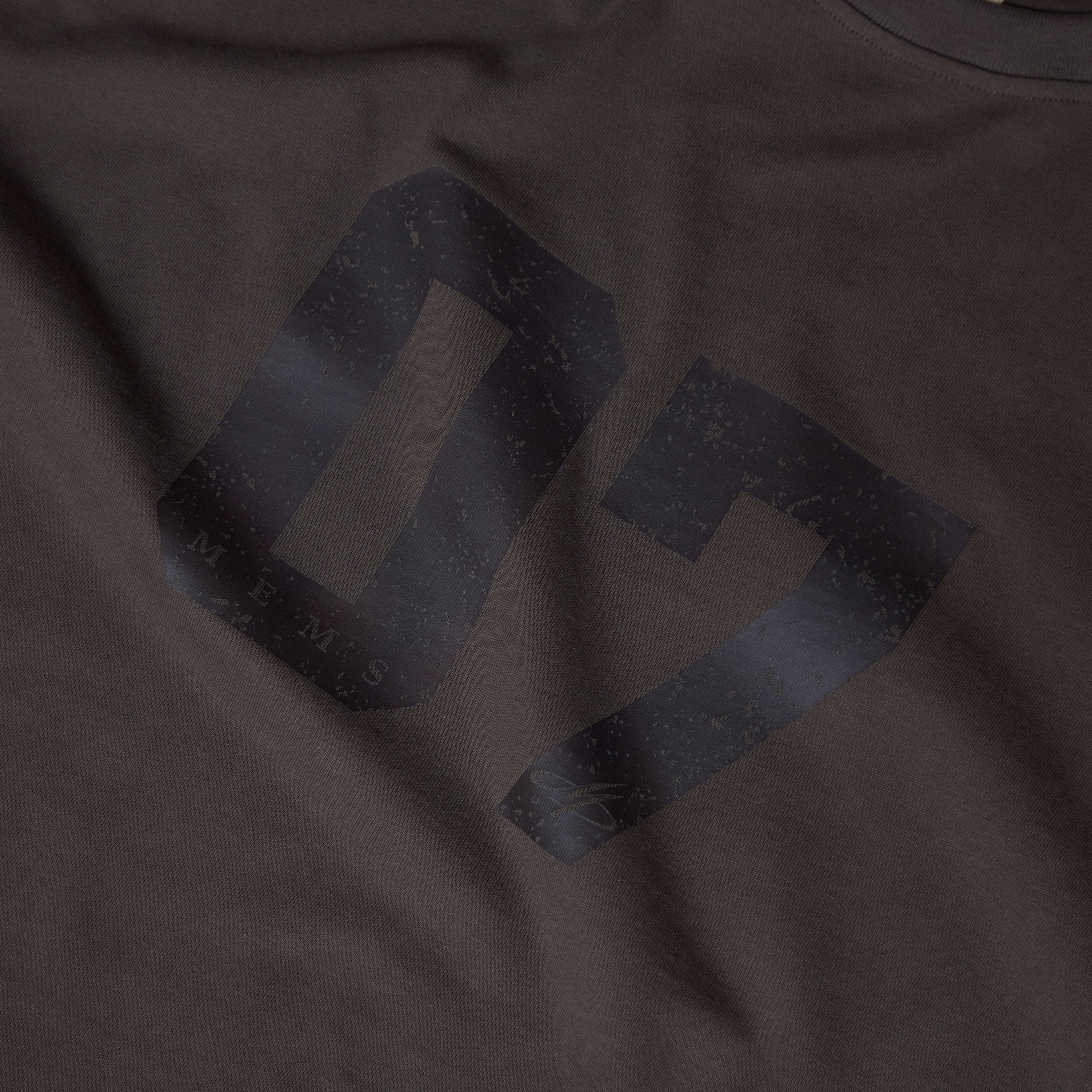 𝟎𝟕 𝐔𝐧𝐢𝐭 𝐭-𝐬𝐡𝐢𝐫𝐭 Charcoal