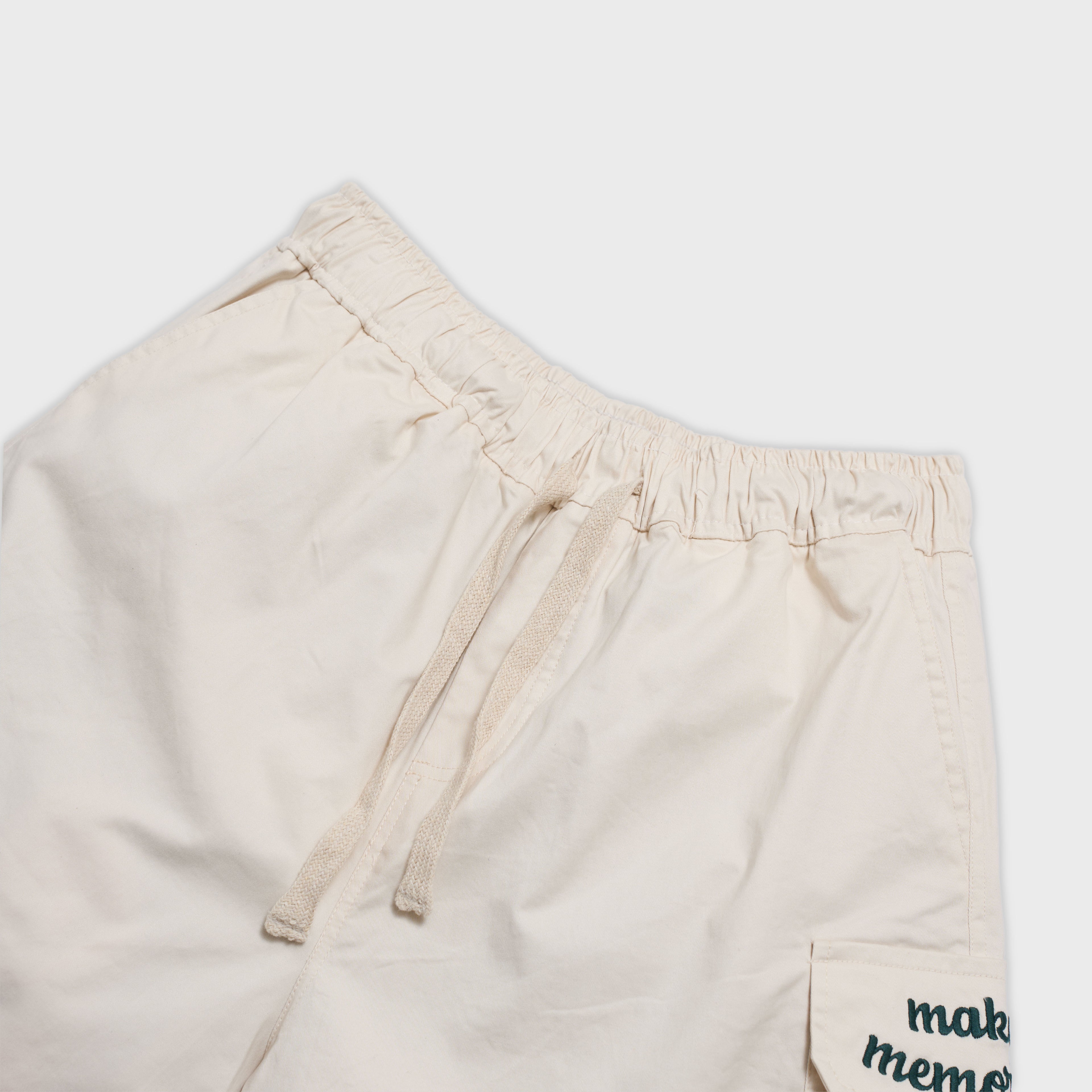 𝐌𝐚𝐤𝐞 𝐌𝐞𝐦𝐨𝐫𝐢𝐞𝐬 𝐂𝐚𝐫𝐠𝐨 𝐒𝐡𝐨𝐫𝐭 Cream