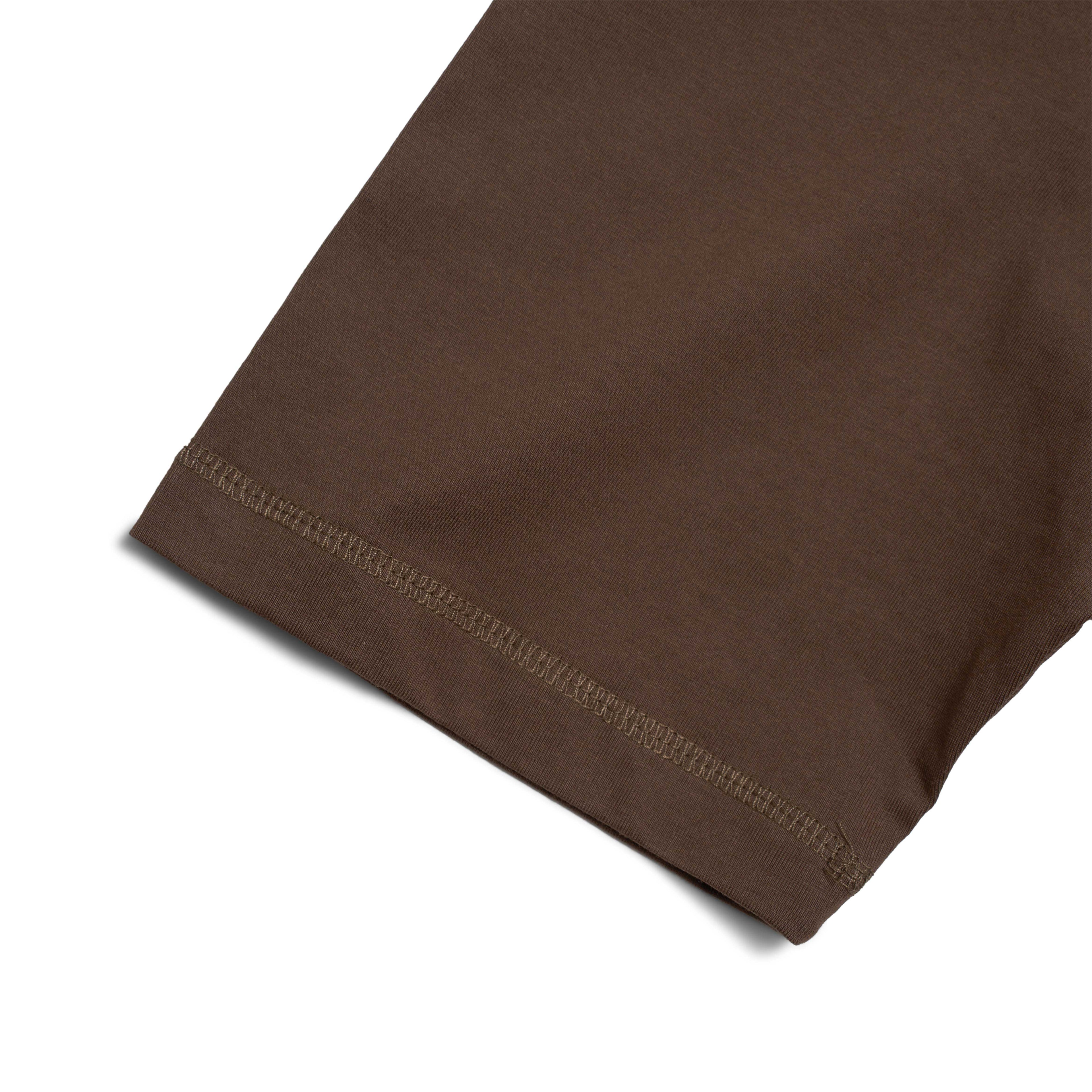 𝐒𝐨𝐥𝐢𝐝 𝐫𝐚𝐠𝐥𝐚𝐧 Brown