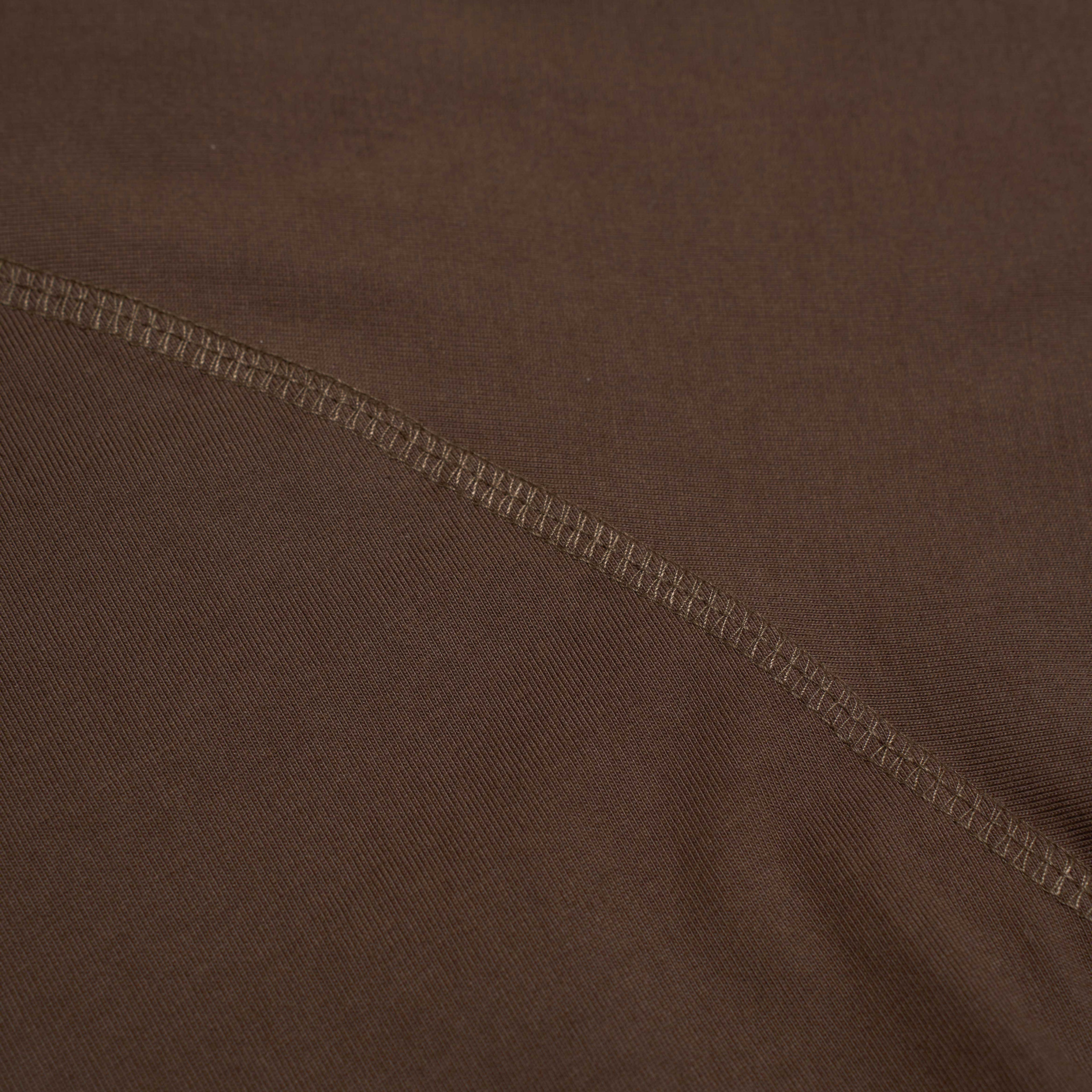 𝐒𝐨𝐥𝐢𝐝 𝐫𝐚𝐠𝐥𝐚𝐧 Brown