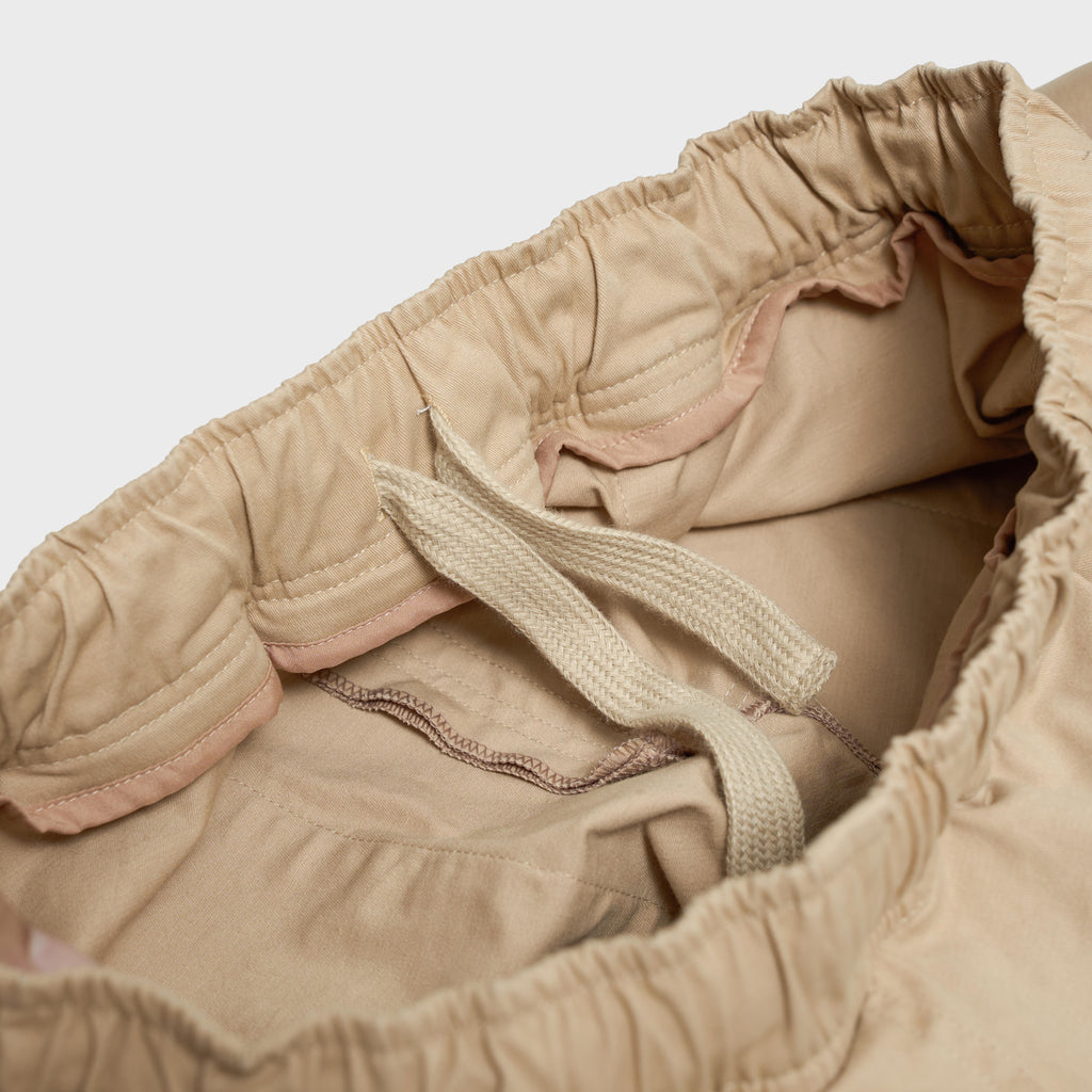 𝐓𝐫𝐚𝐯𝐞𝐫𝐬𝐞 𝐓𝐫𝐨𝐮𝐬𝐞𝐫𝐬 Beige