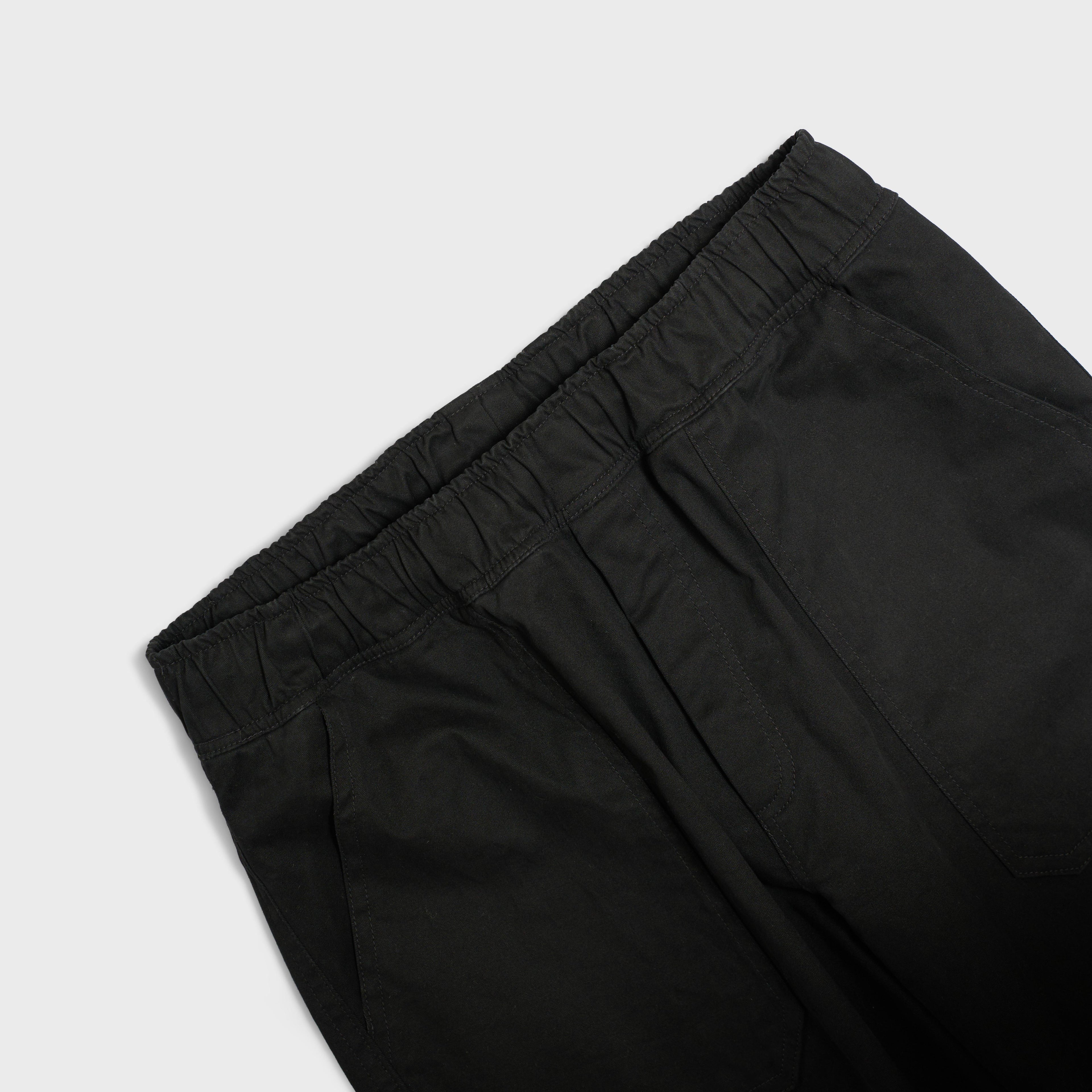 𝐓𝐫𝐚𝐯𝐞𝐫𝐬𝐞 𝐓𝐫𝐨𝐮𝐬𝐞𝐫𝐬 Black