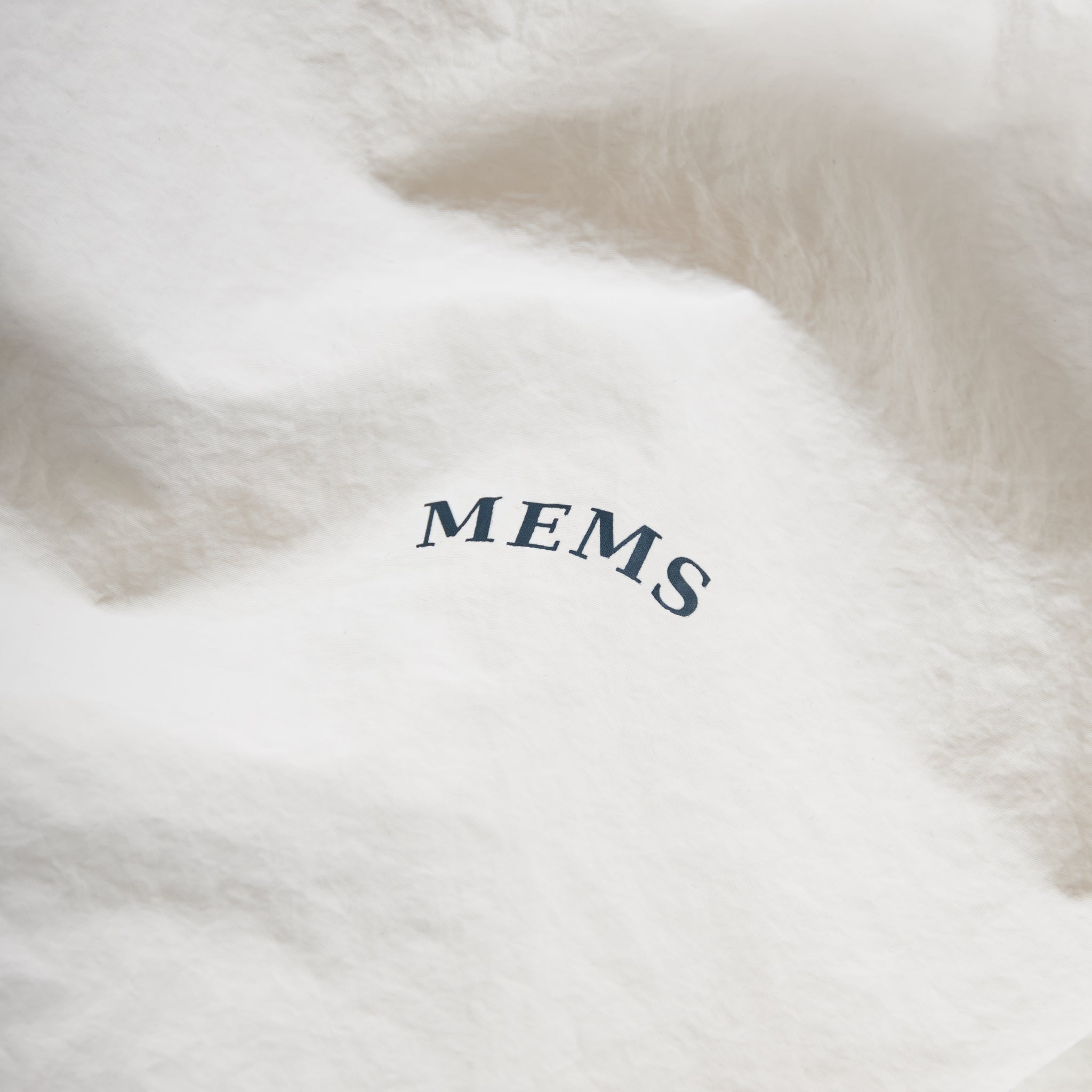 Windbreaker Pullover White Cream