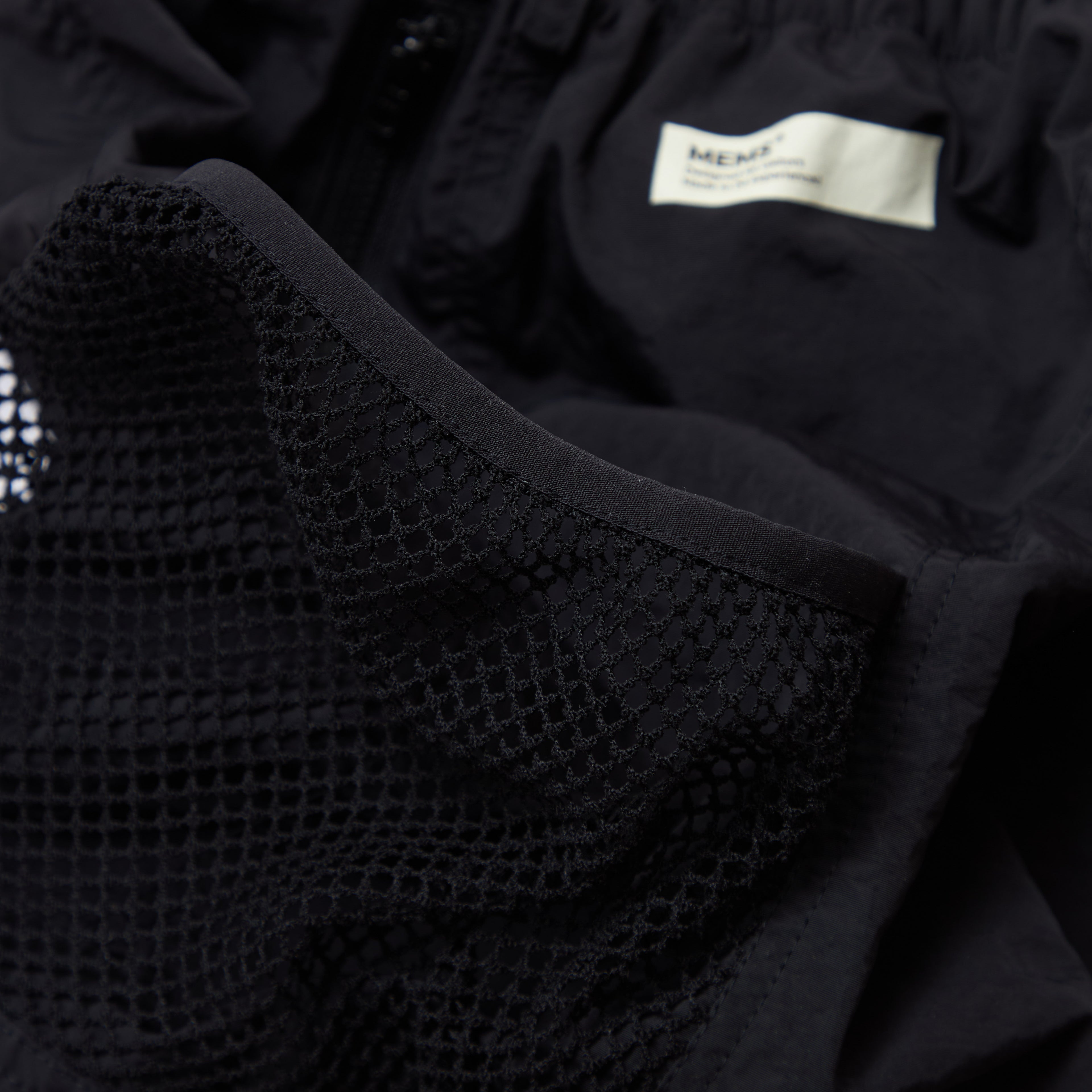 𝐅𝐫𝐞𝐬𝐡 𝐌𝐞𝐬𝐡 𝐬𝐡𝐨𝐫𝐭𝐬 Black